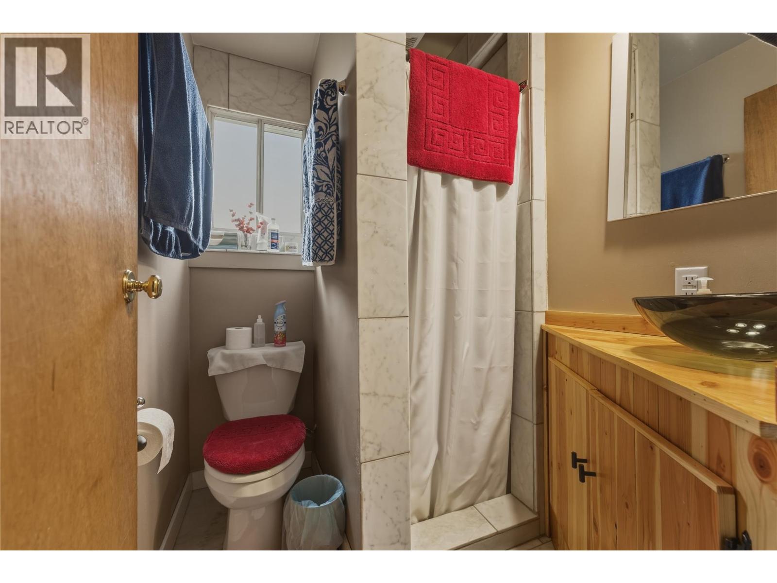 5615 McClure Road, Vernon