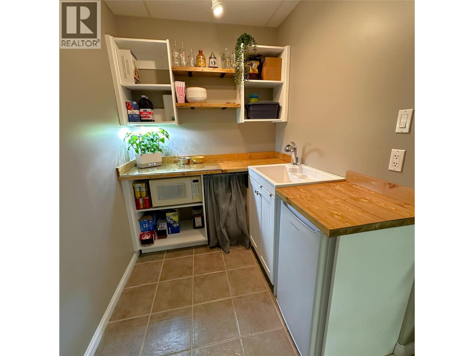 718 301st Street, Kimberley