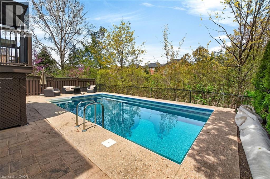 2431 CASTLEBROOK Road, Oakville, Ontario, L6M4Z2 — Photo 42