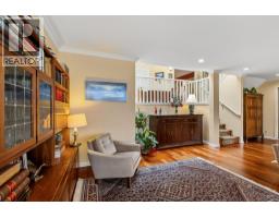 5180 Meadfeild Road, West Vancouver, BC V7W3B8 Photo 6