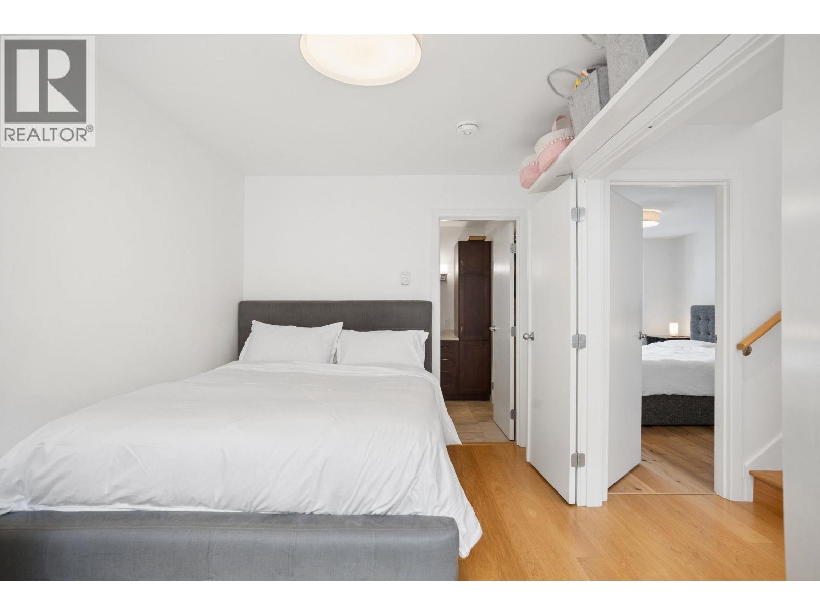 2 Bed, 2 Bath Triplex for Sale in Vancouver – 1382 MAPLE STREET, Vancouver – MLS# R3125565 - Image 33