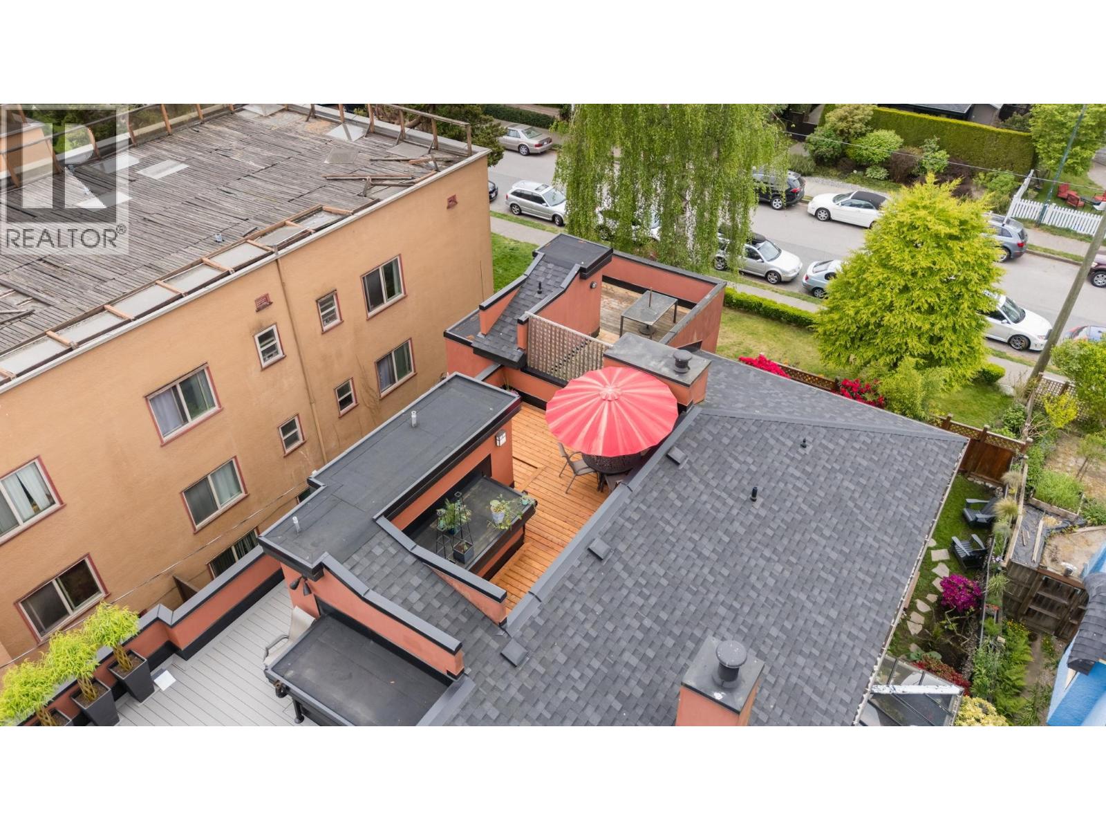 2 Bed, 2 Bath Triplex for Sale in Vancouver – 1382 MAPLE STREET, Vancouver – MLS# R3125565 - Image 27