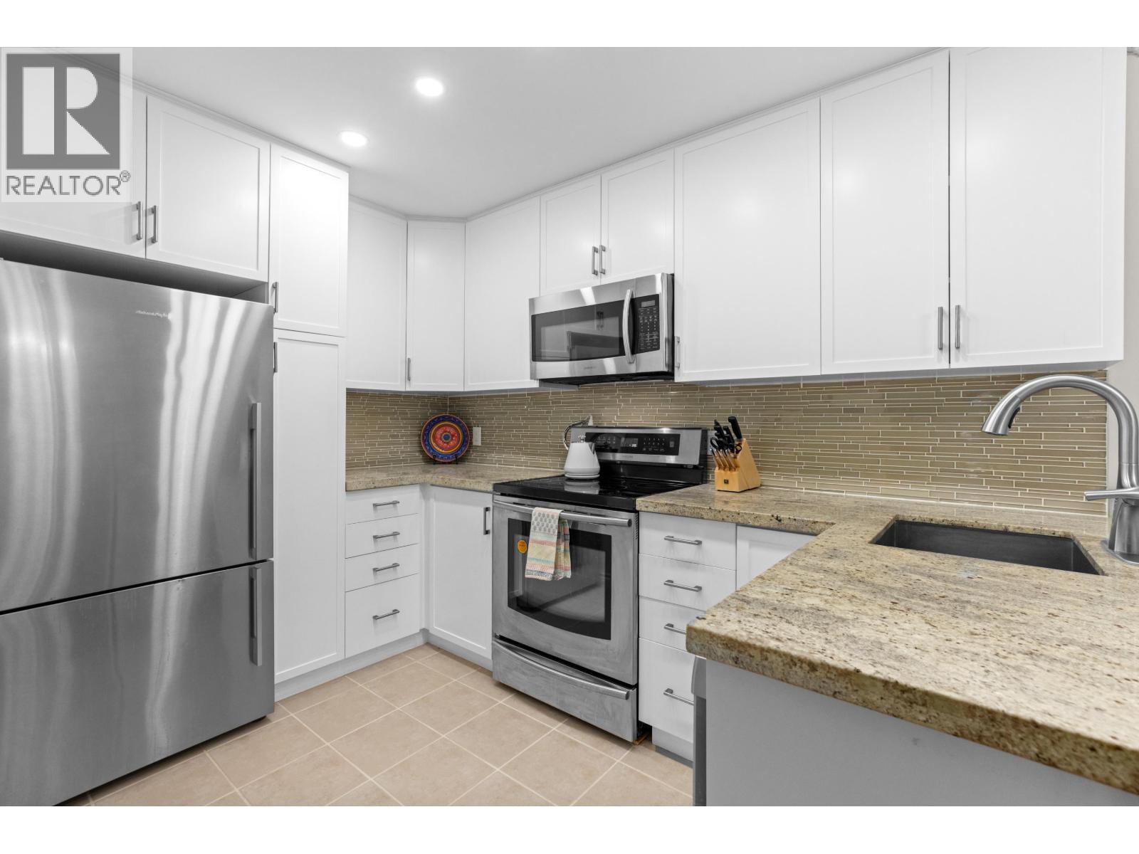 105 1125 GILFORD STREET, Vancouver