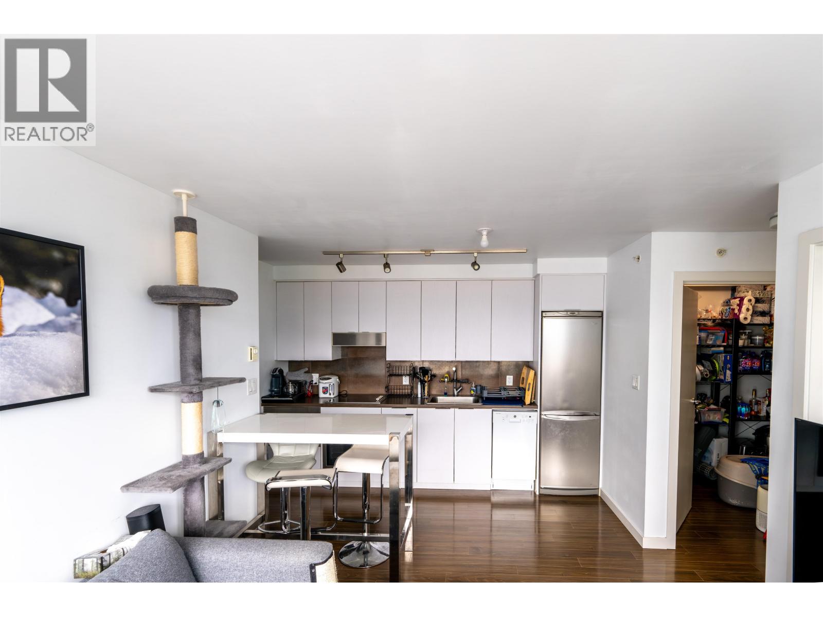 2301 161 W GEORGIA STREET, Vancouver