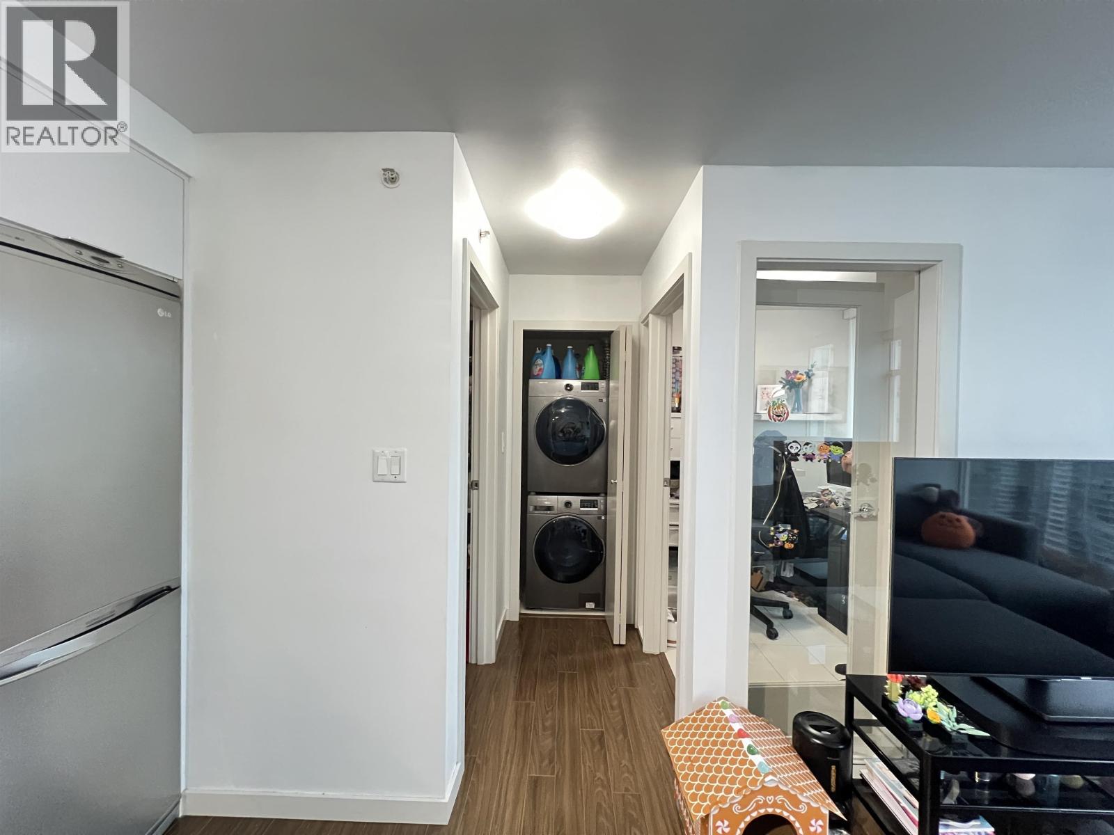 2301 161 W GEORGIA STREET, Vancouver