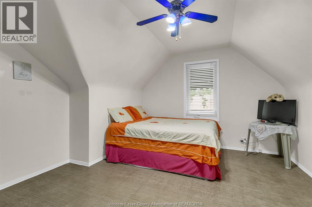 3736 VAUGHAN - 20