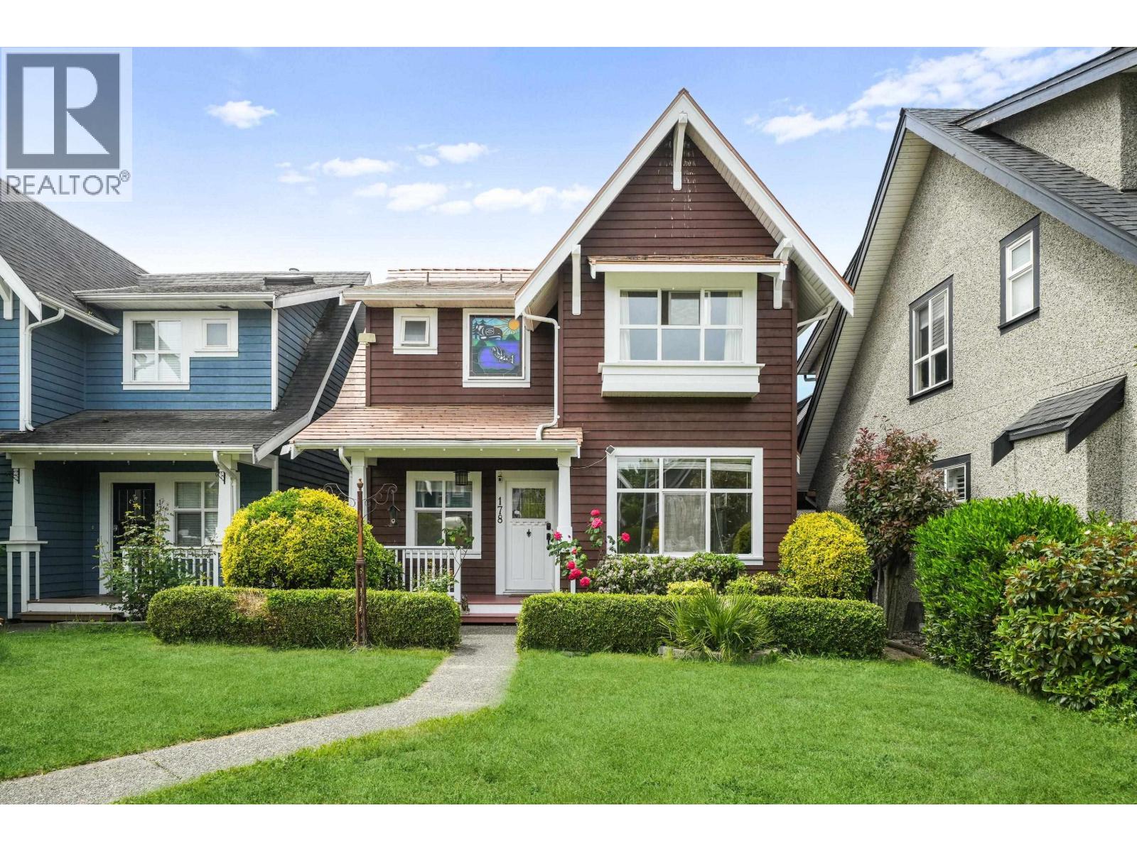 178 PIER PLACE, New Westminster