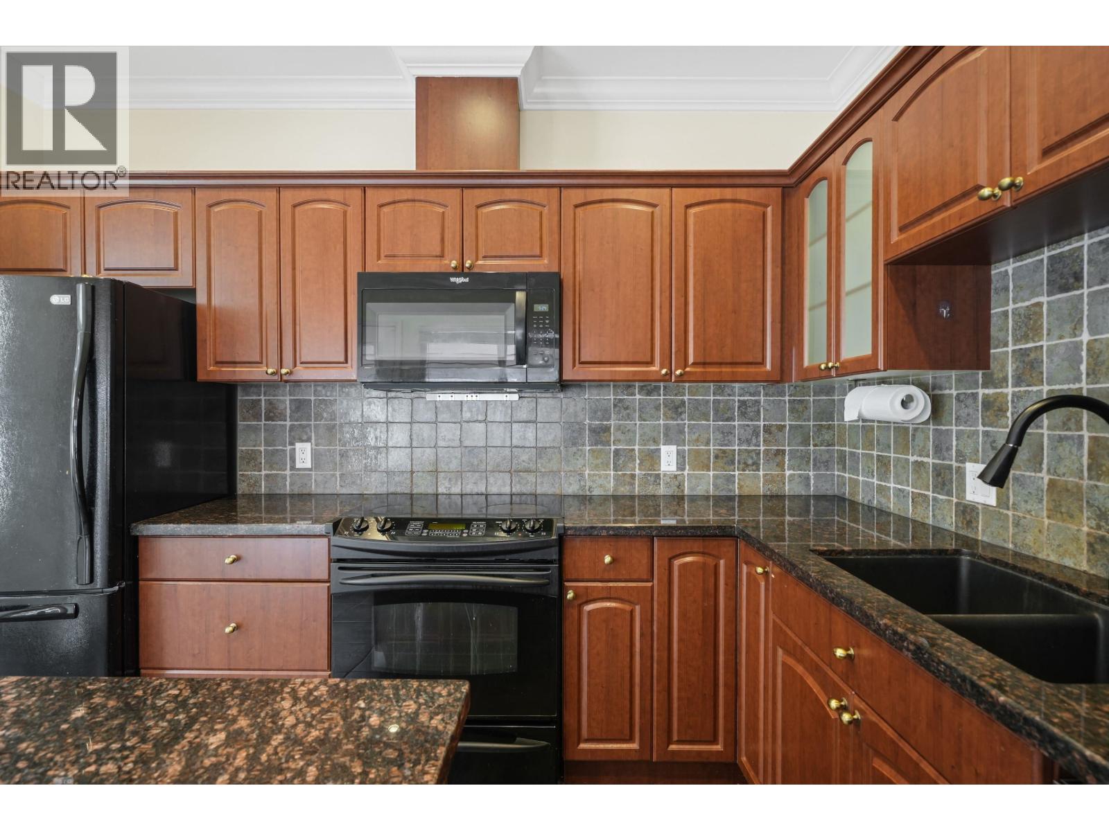 178 PIER PLACE, New Westminster
