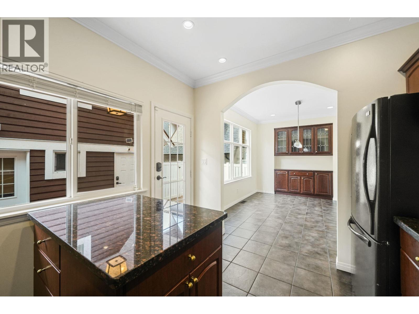 178 PIER PLACE, New Westminster