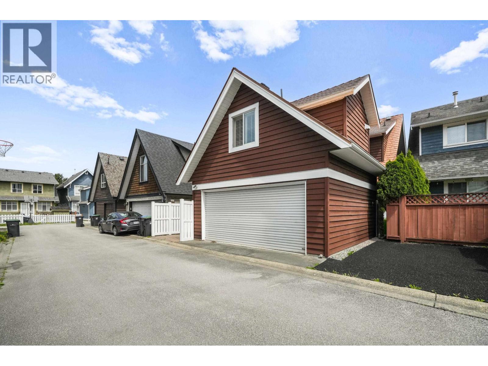 178 PIER PLACE, New Westminster