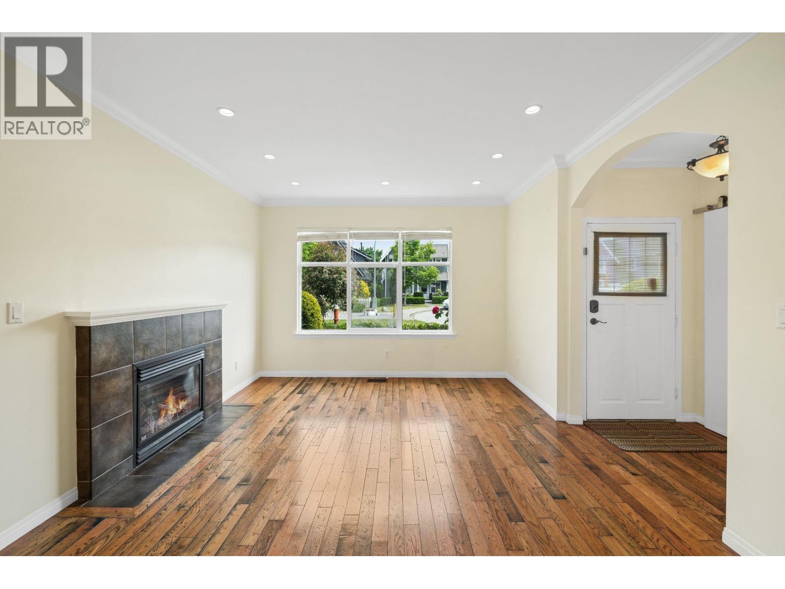 178 PIER PLACE, New Westminster