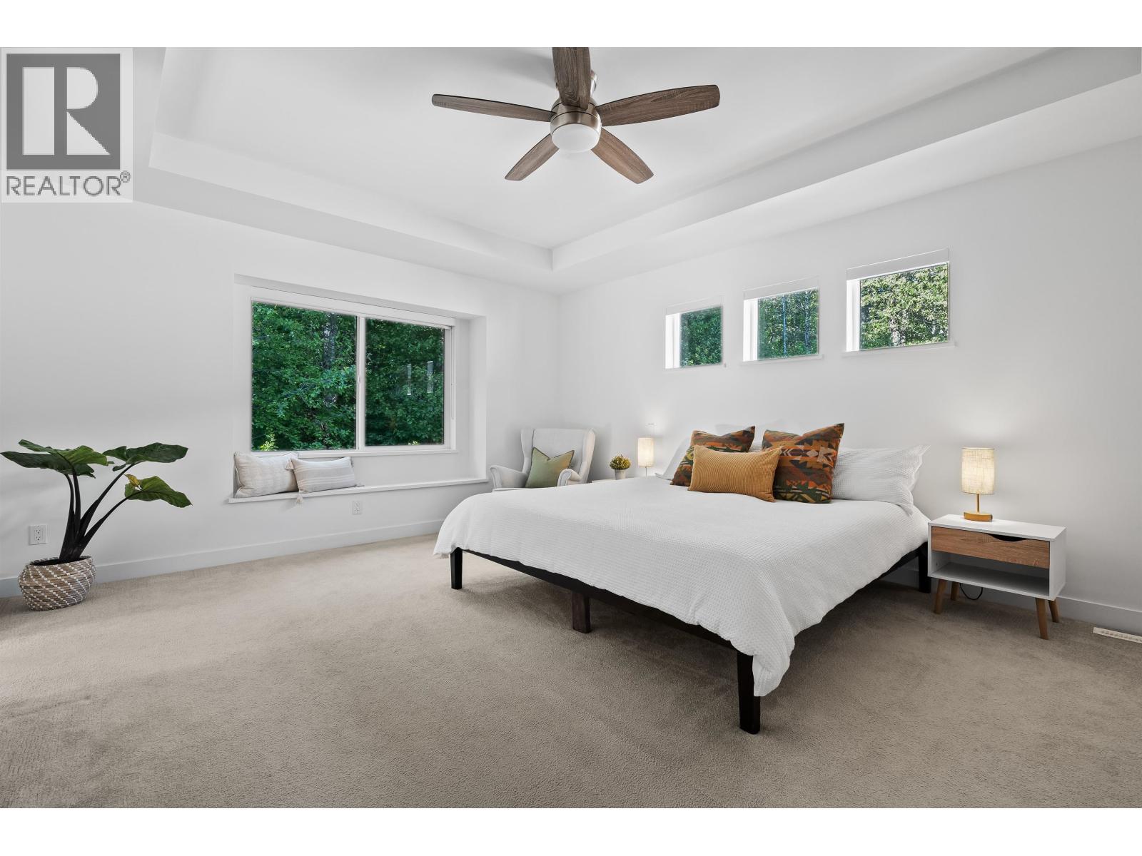 39355 FALCON CRESCENT, Squamish