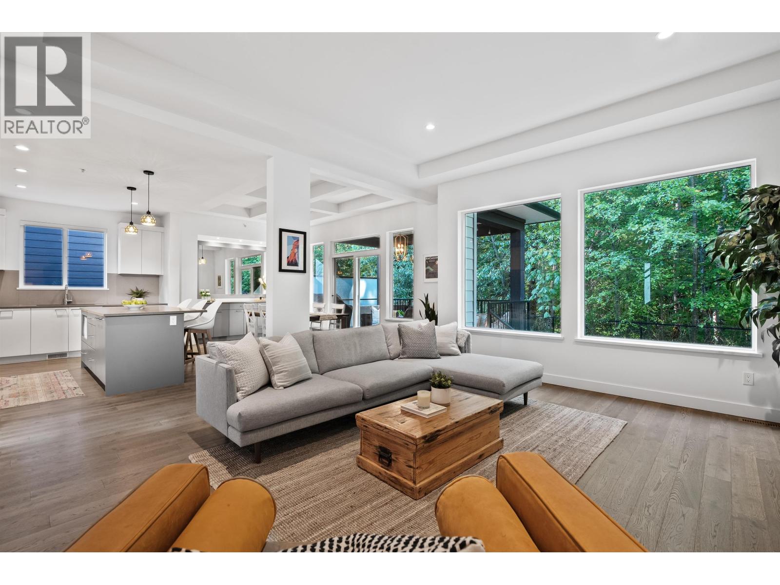39355 FALCON CRESCENT, Squamish