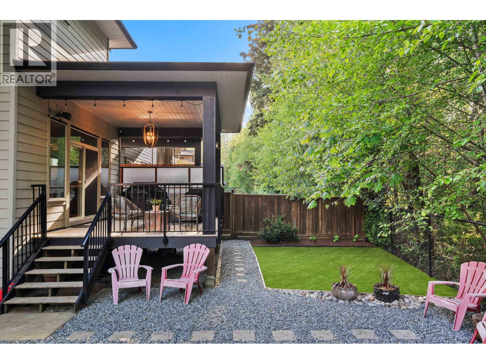 39355 FALCON CRESCENT, Squamish