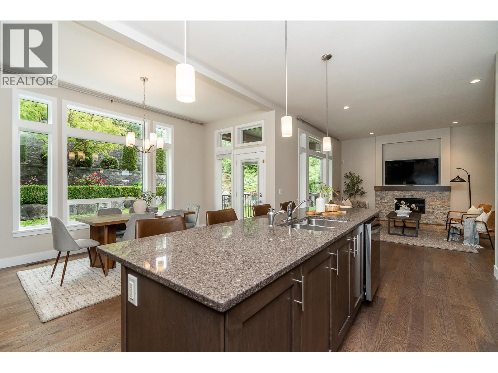 3565 HIGHLAND DRIVE, Coquitlam