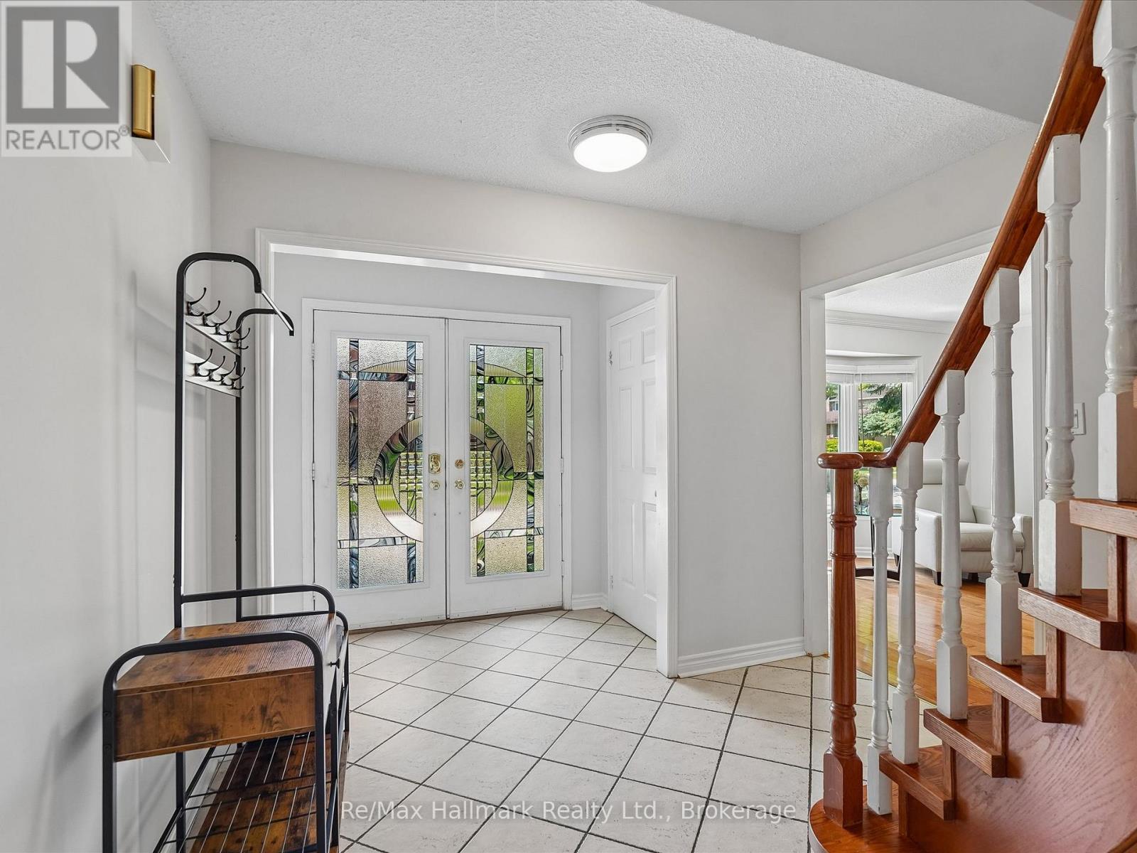 560 CHILLINGHAM CRESCENT - 20