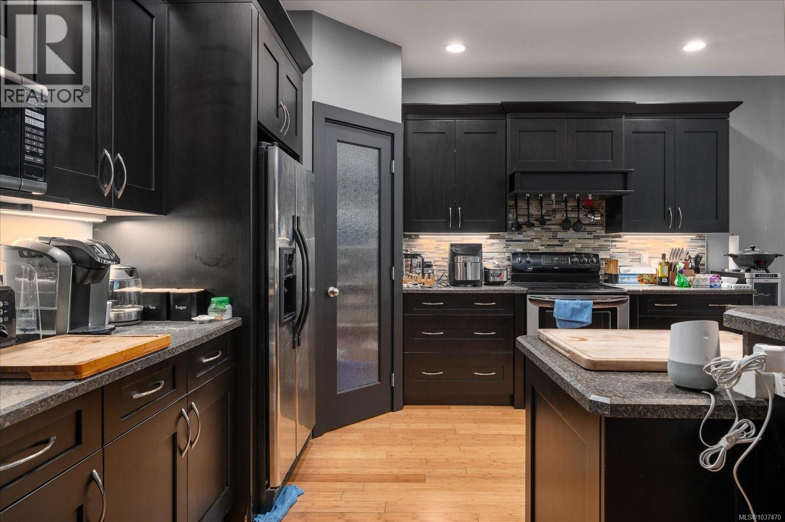 209 Shiloh Dr - 4