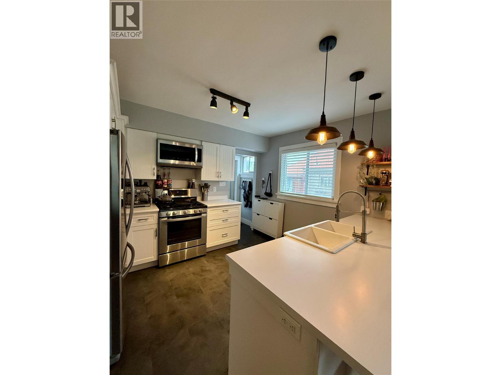 1570 WARREN Avenue, Kimberley