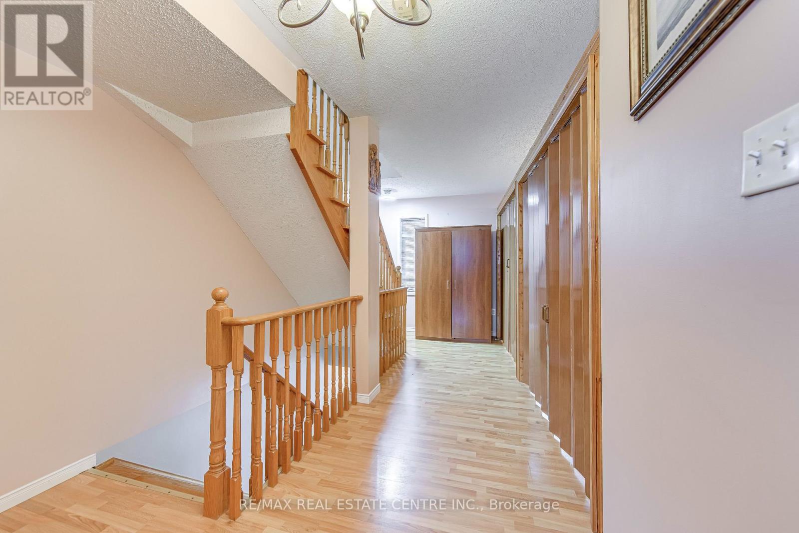 2080 ST CLAIR AVENUE W - 10