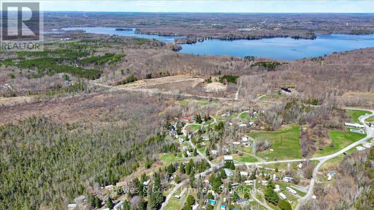 302 QUIN-MO-LAC LOTS 165 & 166 ROAD - 27
