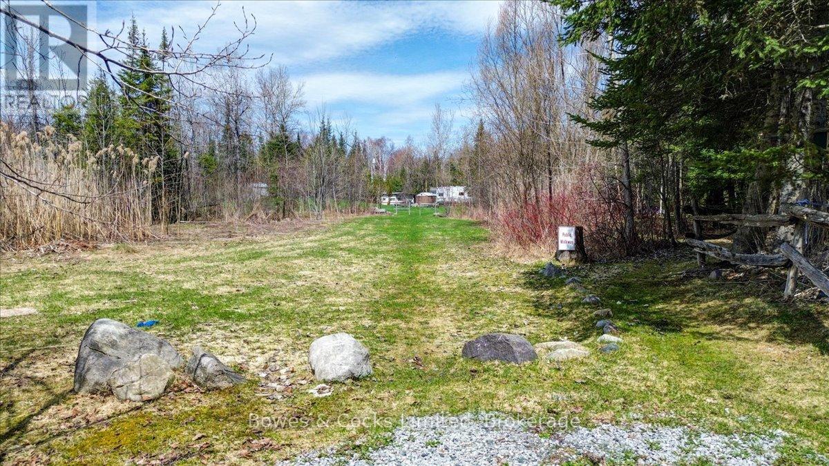 302 QUIN-MO-LAC LOTS 165 & 166 ROAD - 39