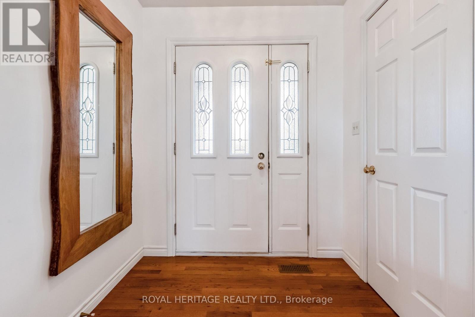 604 SETTLERS ROAD - 6