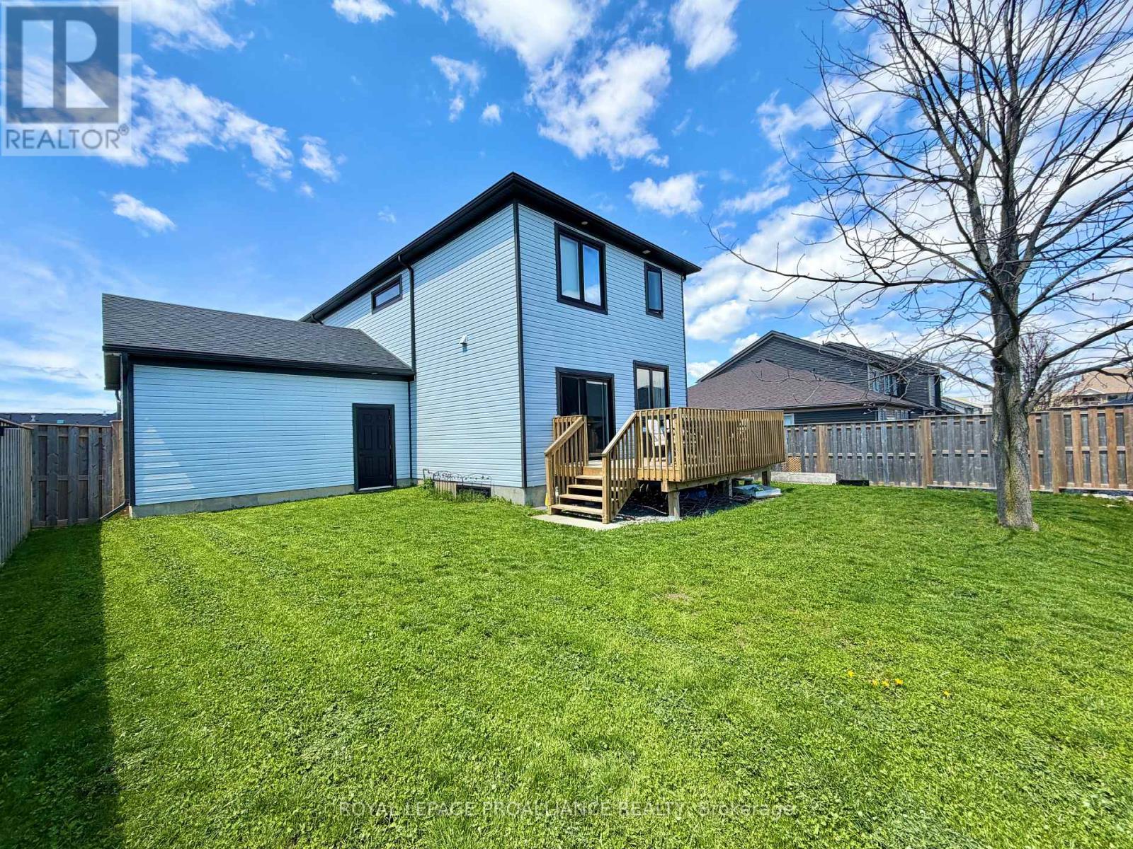 26 CURTIS STREET - 30