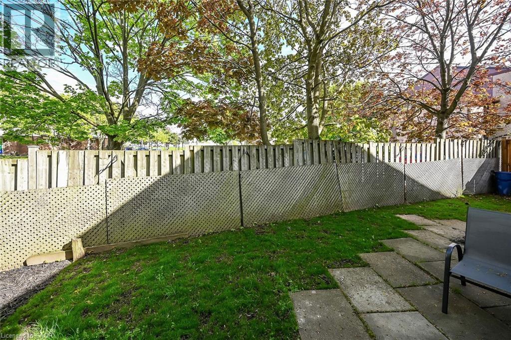 #A17 25 BRITTEN Close - 45
