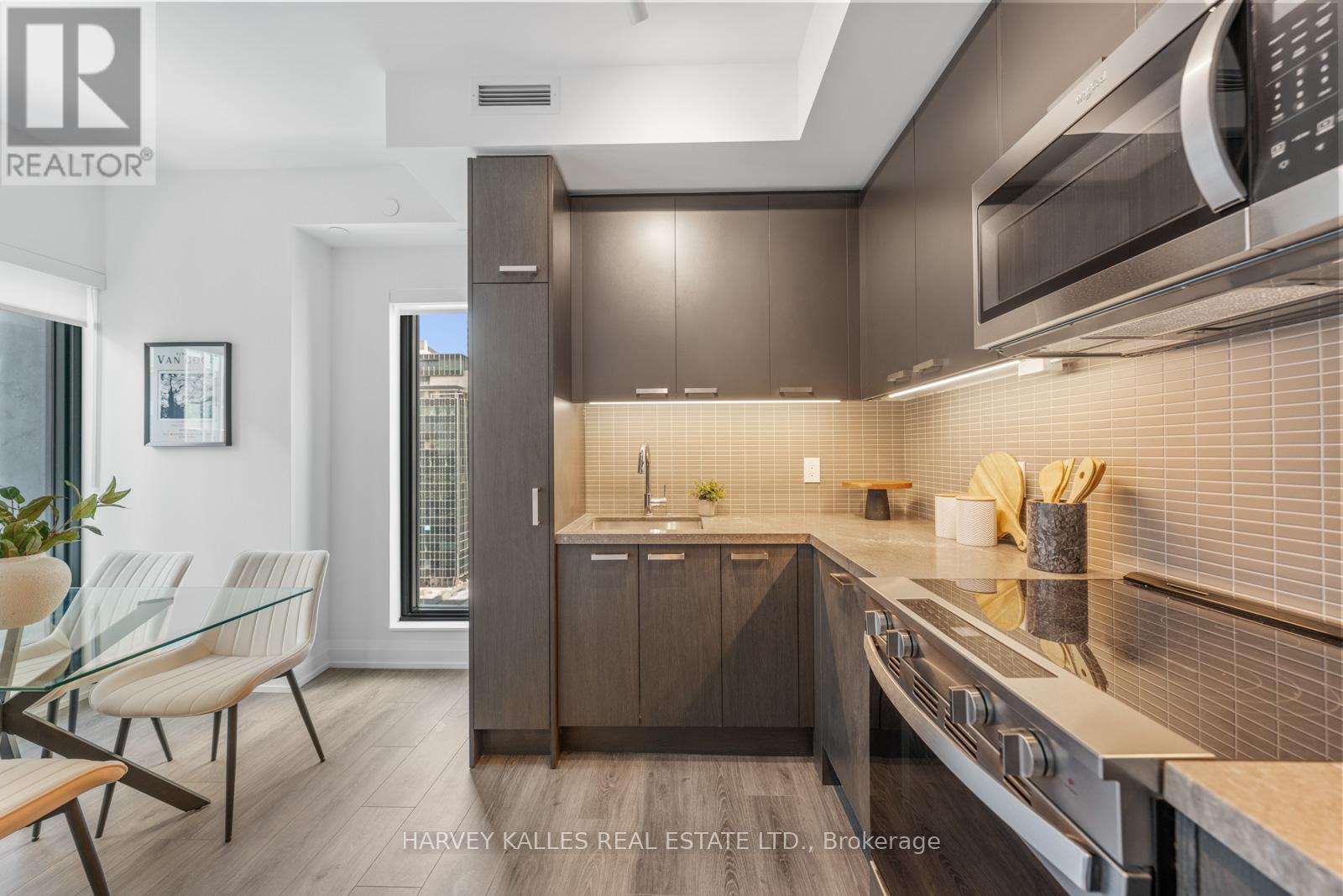 #1408 20 SOUDAN AVENUE - 35