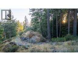 1525 Nighthawk Lane, Sooke, BC V9Z1M9 Photo 7