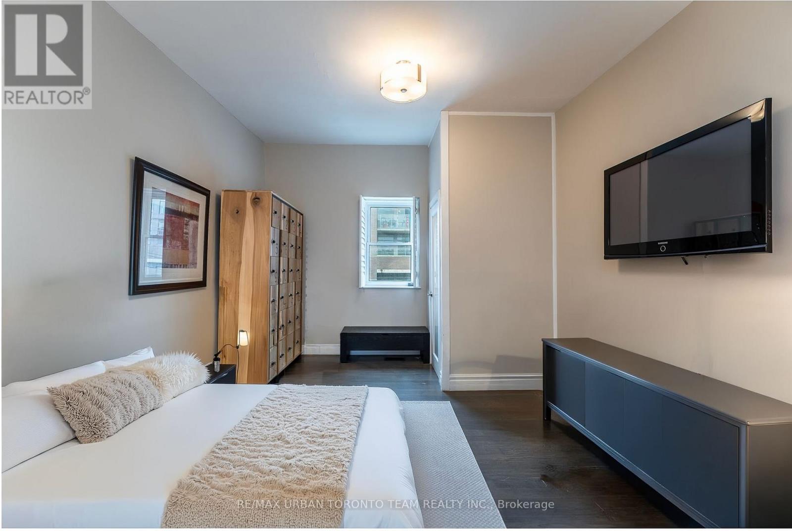 502 KING STREET E - 6