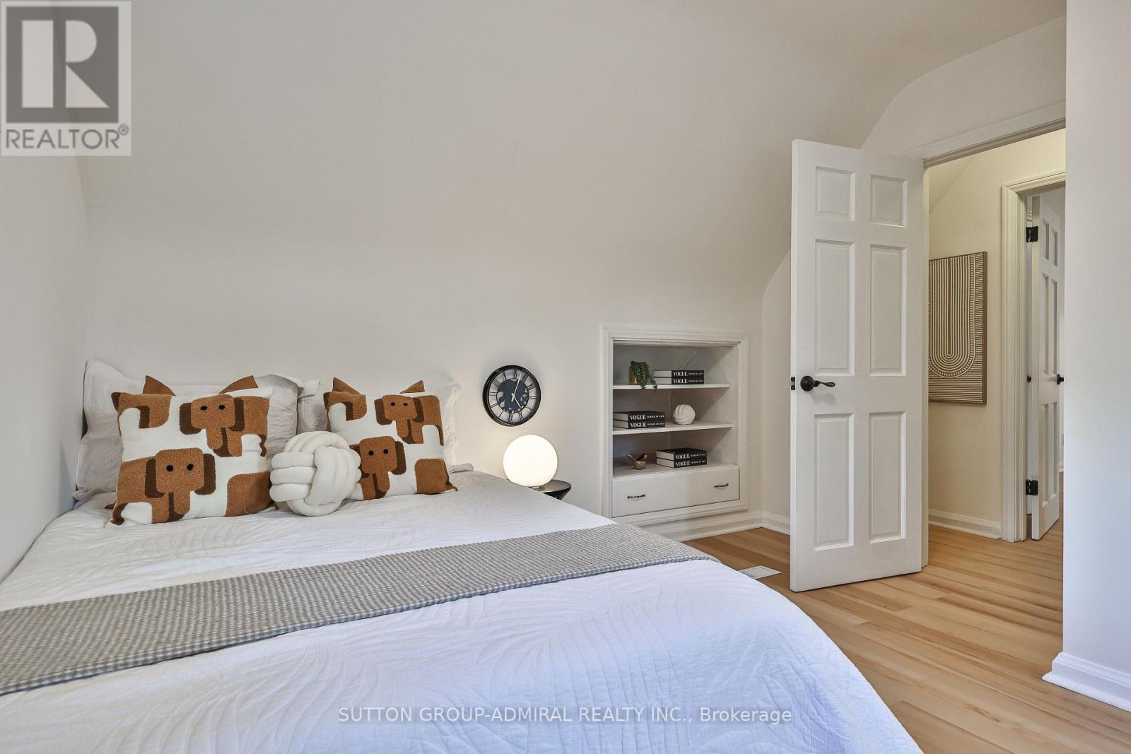 81 YORKVIEW DRIVE - 30