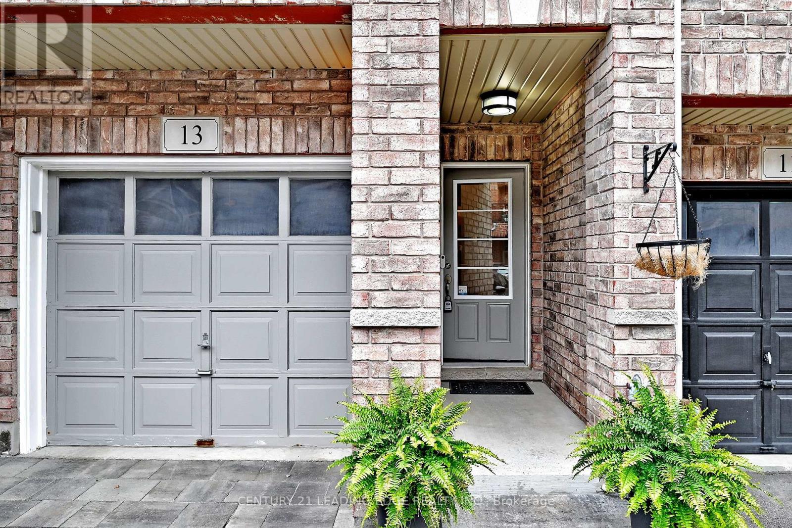 13 BEEHIVE LANE - 5