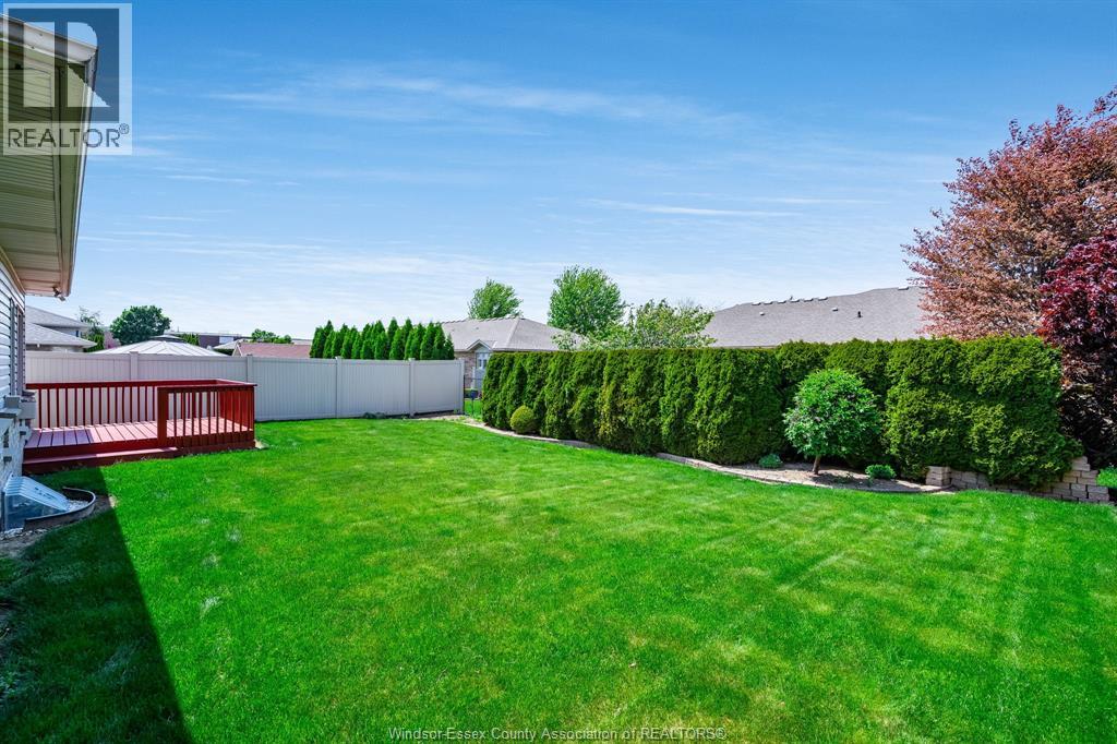 653 McNaughton AVENUE West - 43