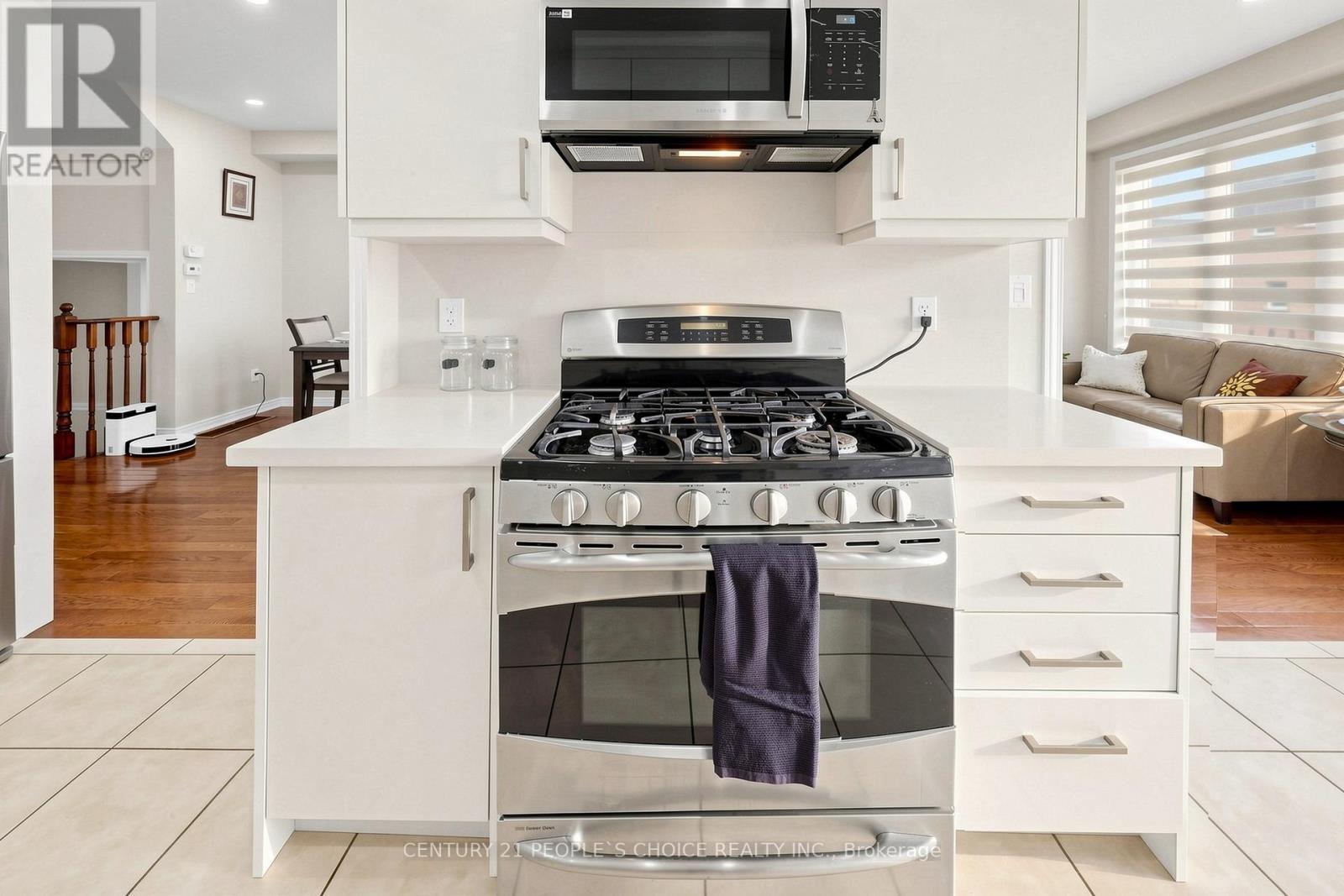 13 TRINCO WAY - 15