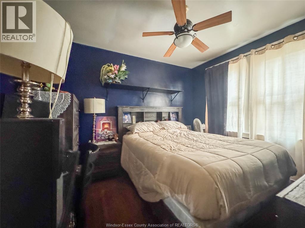 1090 WIGLE, Windsor, Ontario, N9C3M8 — Photo 5