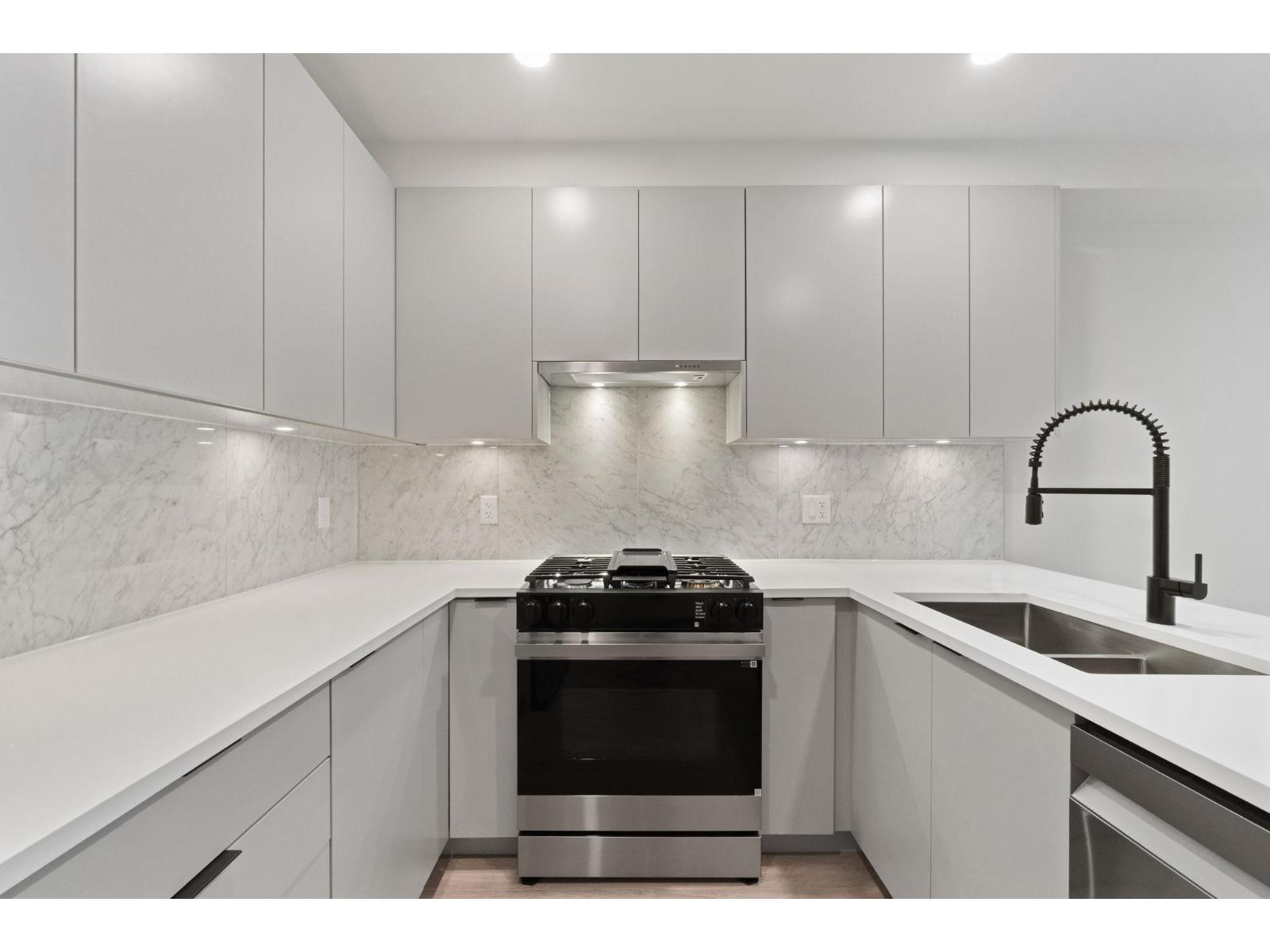 418 13258 105 AVENUE, Surrey