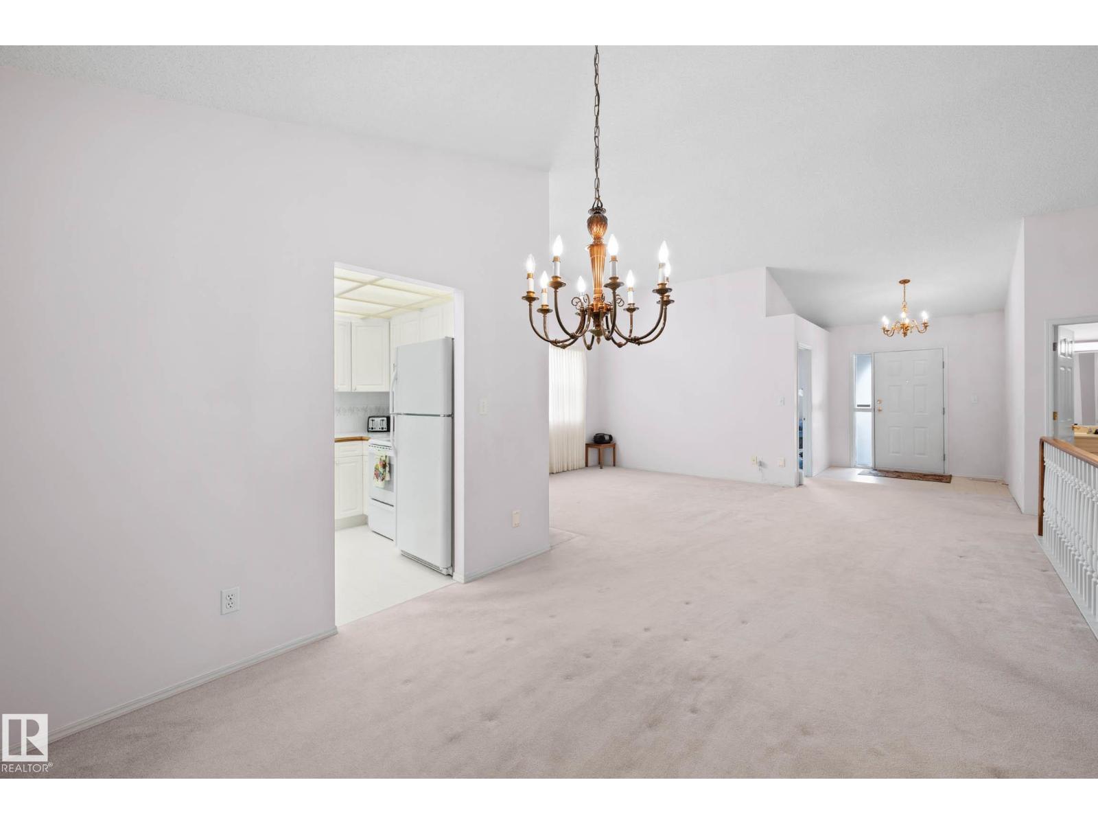 #12 9718 176 ST NW - 12