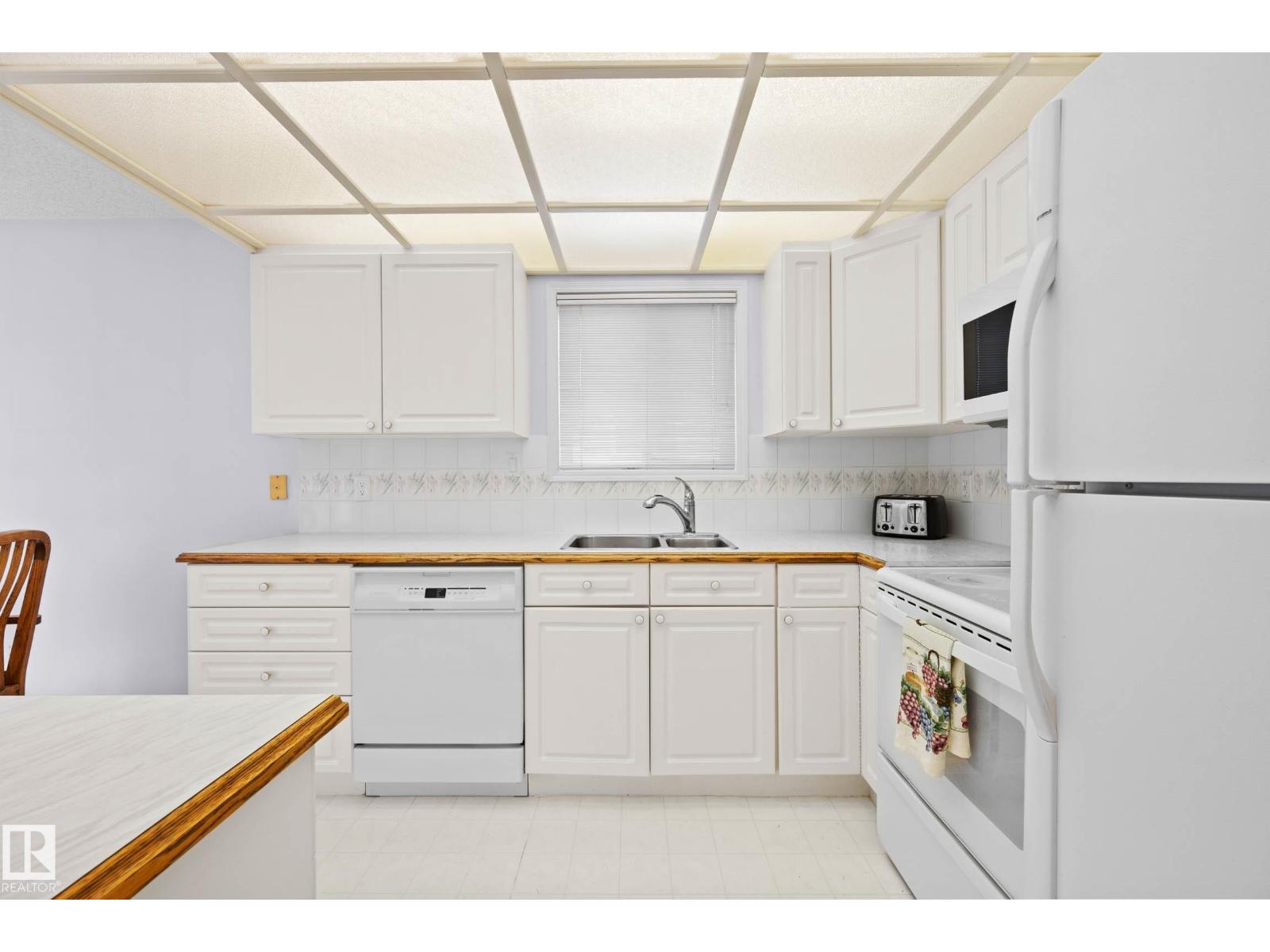 #12 9718 176 ST NW - 14