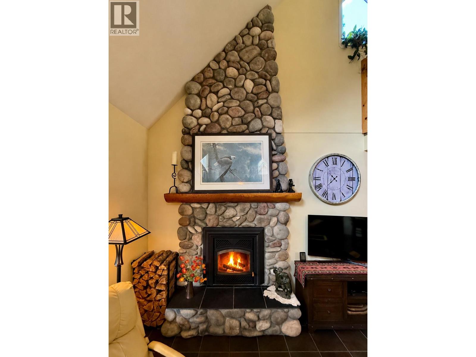 205 Forest Crowne Close - 21