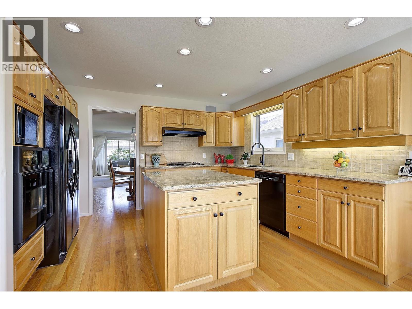 #301 595 Yates Road - 11