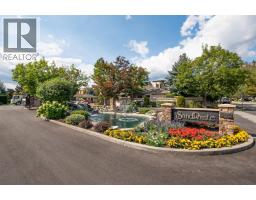 301 595 Yates Road, Kelowna