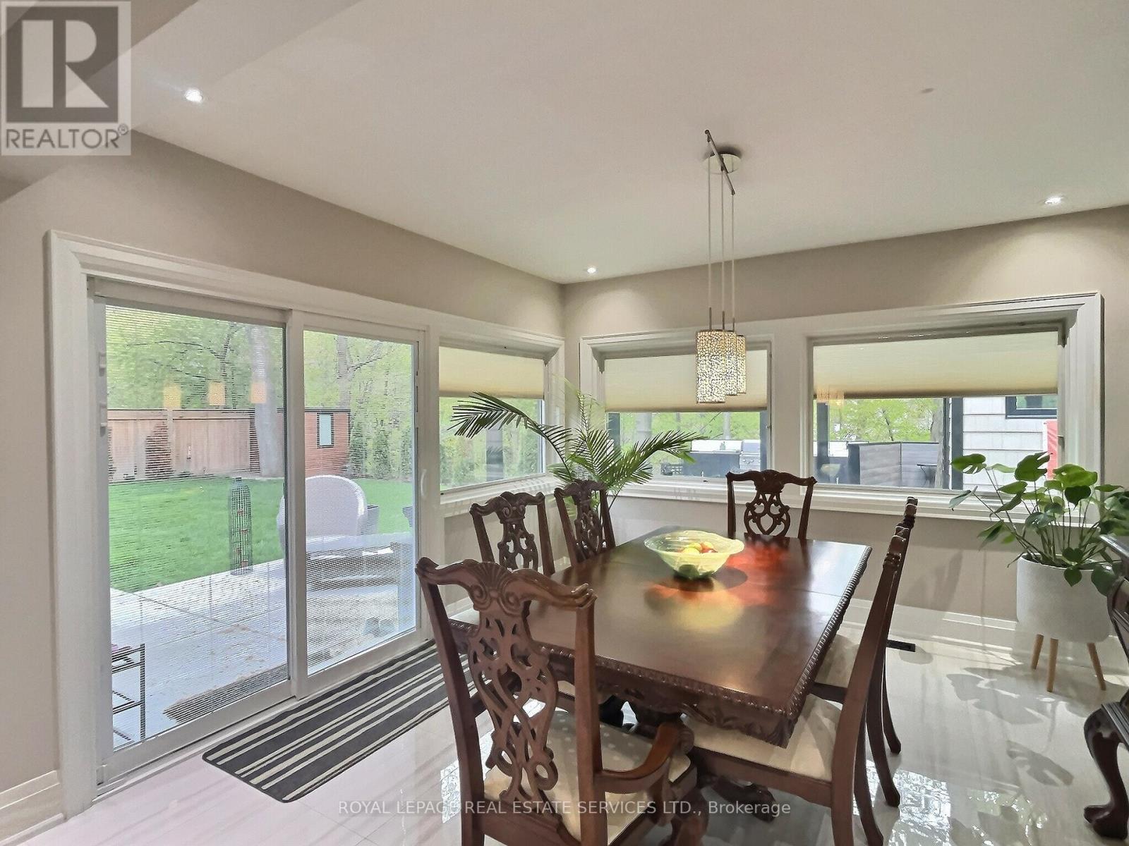 45 GREENBROOK DRIVE - 12