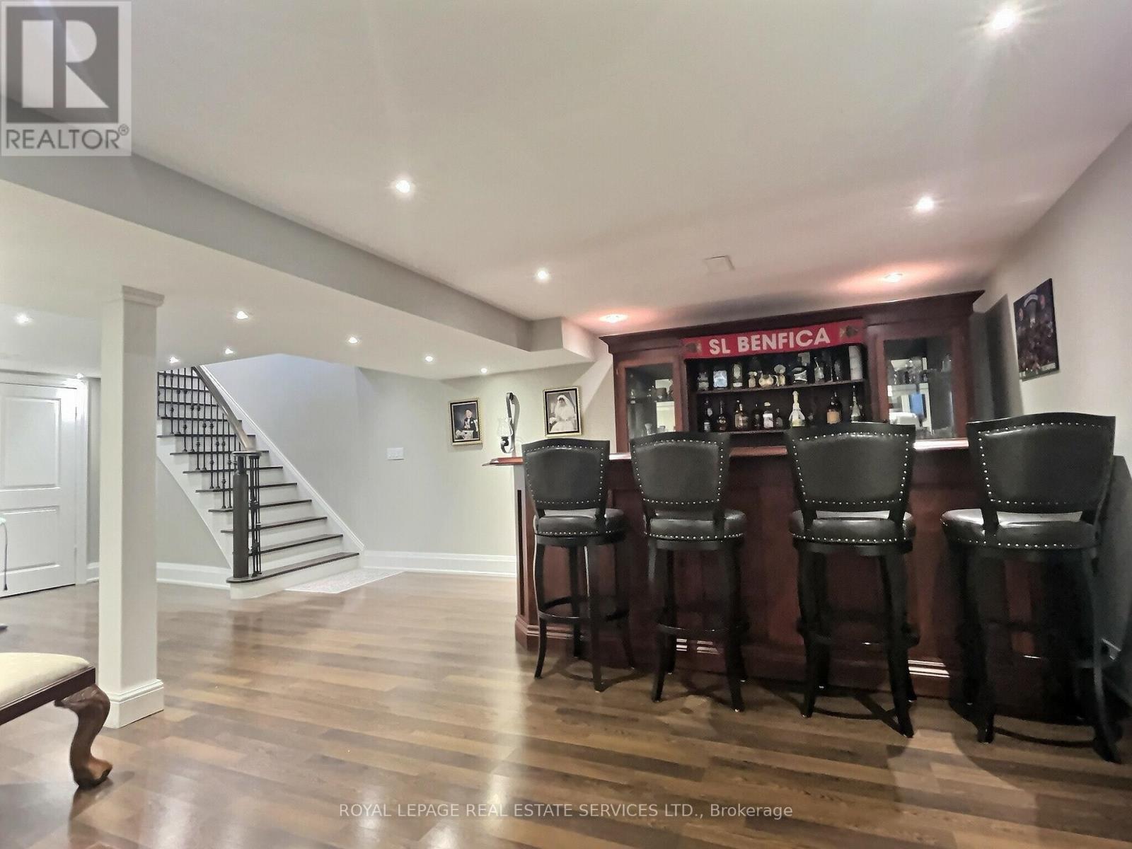 45 GREENBROOK DRIVE - 22