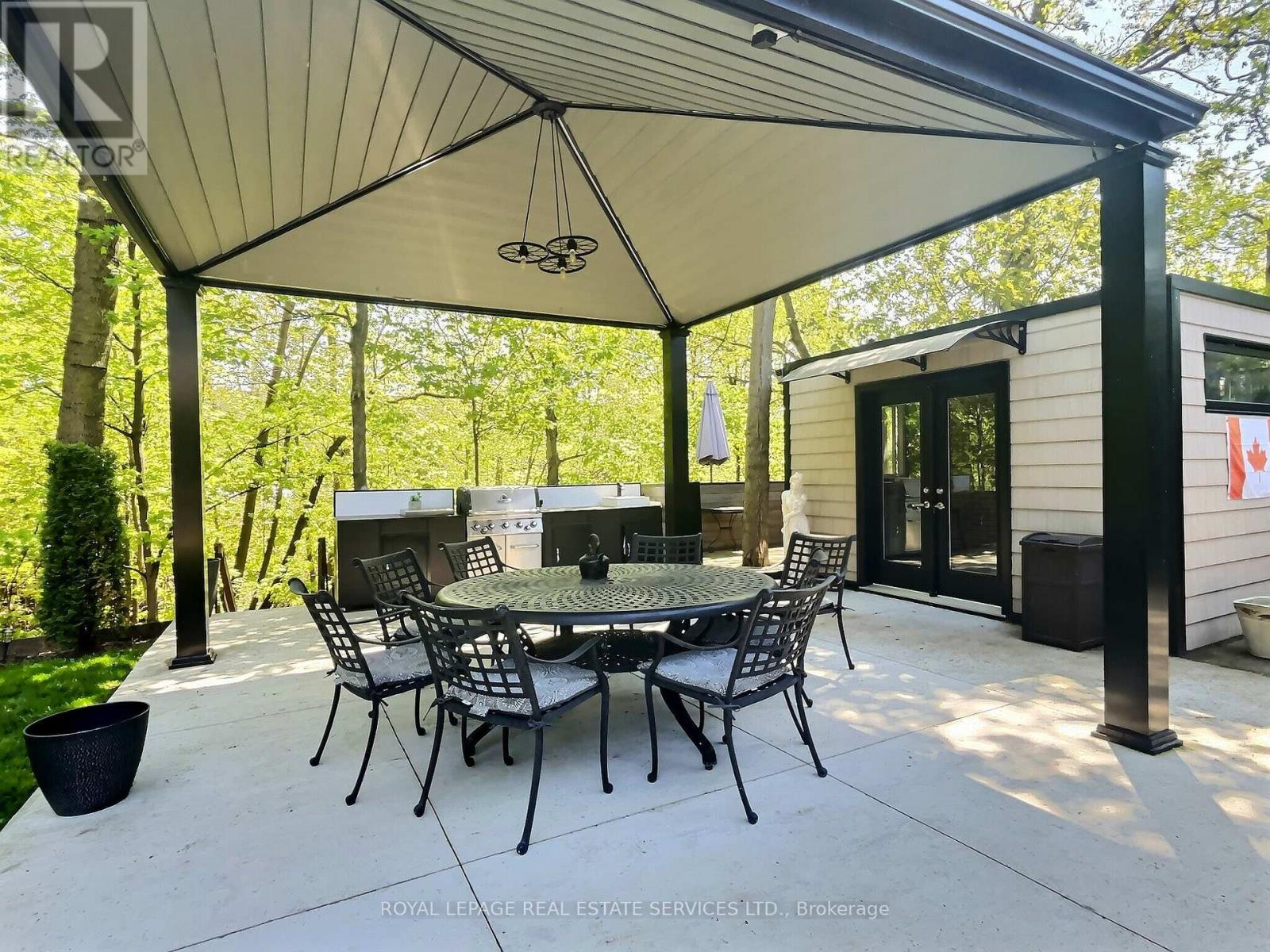 45 GREENBROOK DRIVE - 31