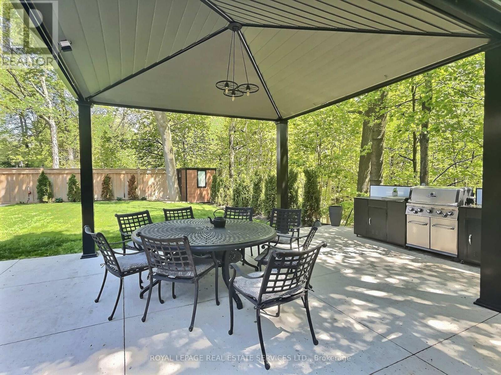 45 GREENBROOK DRIVE - 34