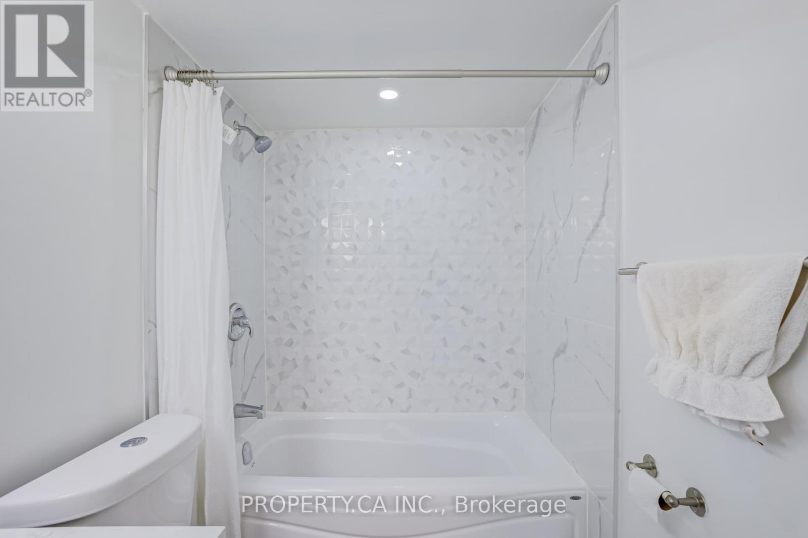#109 966 INVERHOUSE DRIVE - 12