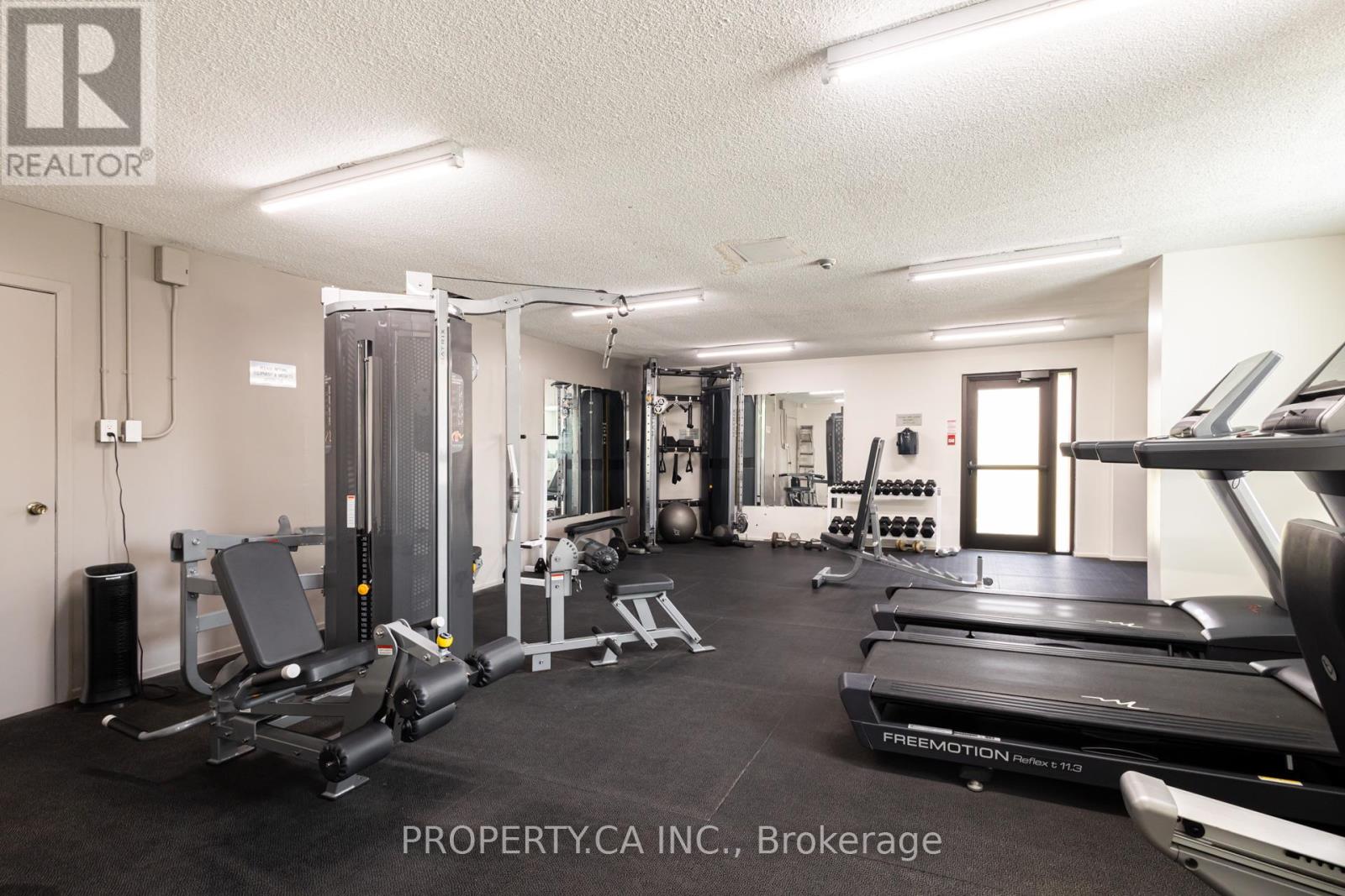 #109 966 INVERHOUSE DRIVE - 28
