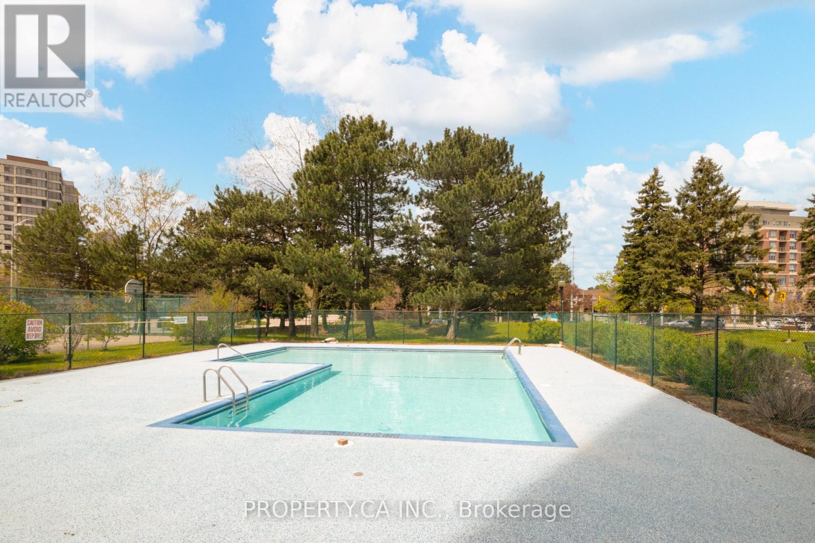 #109 966 INVERHOUSE DRIVE - 39