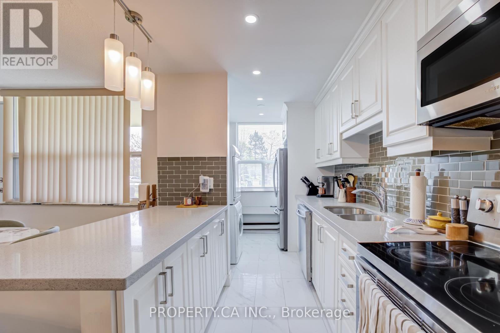 #109 966 INVERHOUSE DRIVE - 6